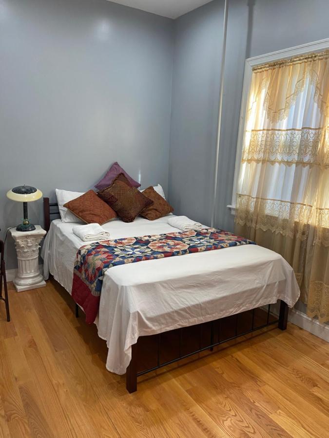 A Lovely In Queens Nova York